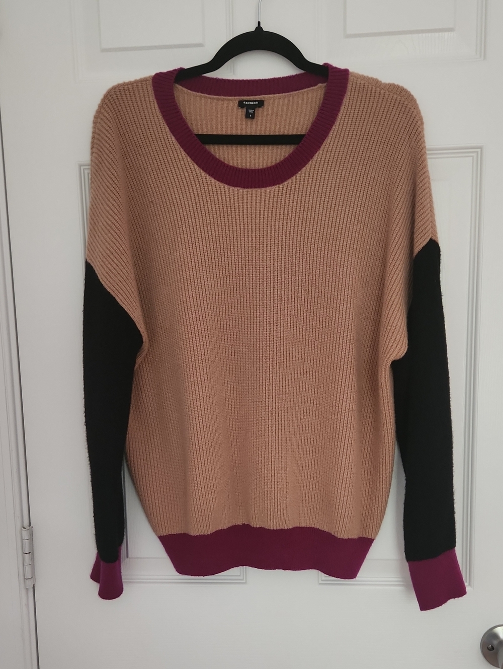 Cozy Fall Casual School Work Express Tan Pink Black Colorblock Crewneck Sweater